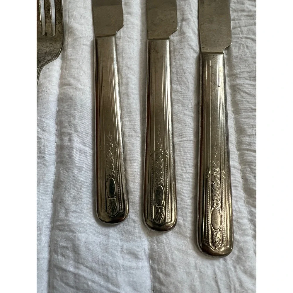 Oneida Community Plate Coronation Silverplate Flatware 5 Piece